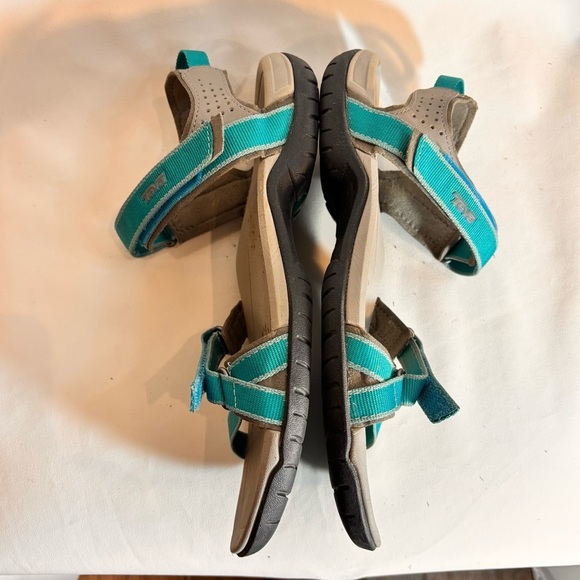 TEVA Sz 8 Teal Comfort Hiking Sandals Velcro Closure For Adjustability and Fit - Picture 9 of 13